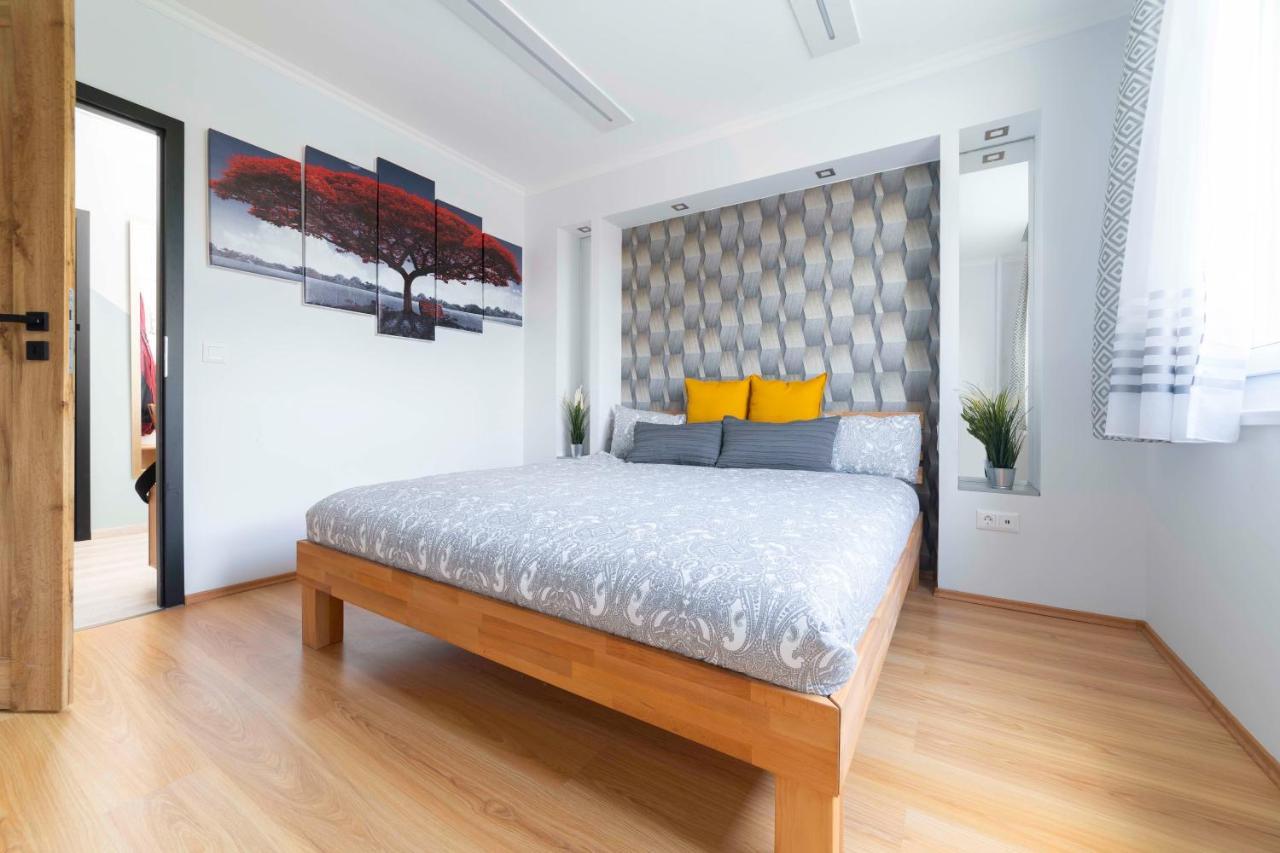 Comfort 66 - Real-Life 3-Room Family Stay With 4 Beds Miskolc Exterior foto