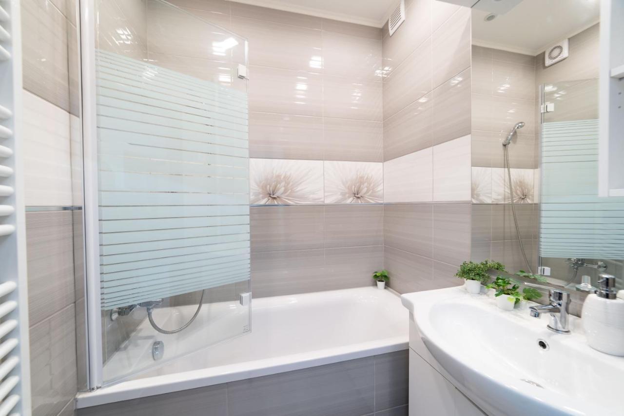 Comfort 66 - Real-Life 3-Room Family Stay With 4 Beds Miskolc Exterior foto